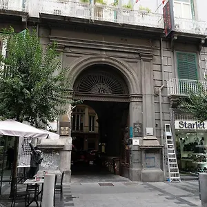 Apartment Vesuvius Luxury, Naples