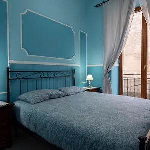 Apartment Spaccanapoli, Naples
